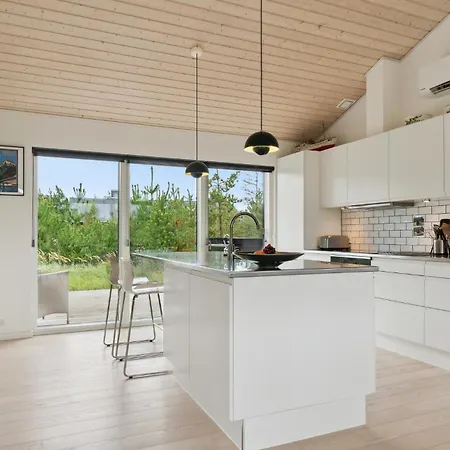 Three-bedroom In Fjerritslev