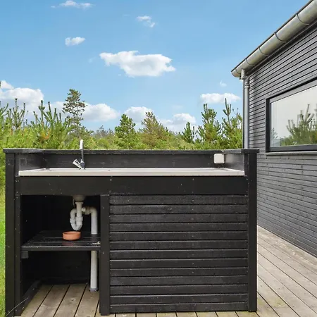 Three-bedroom In Casa vacanze